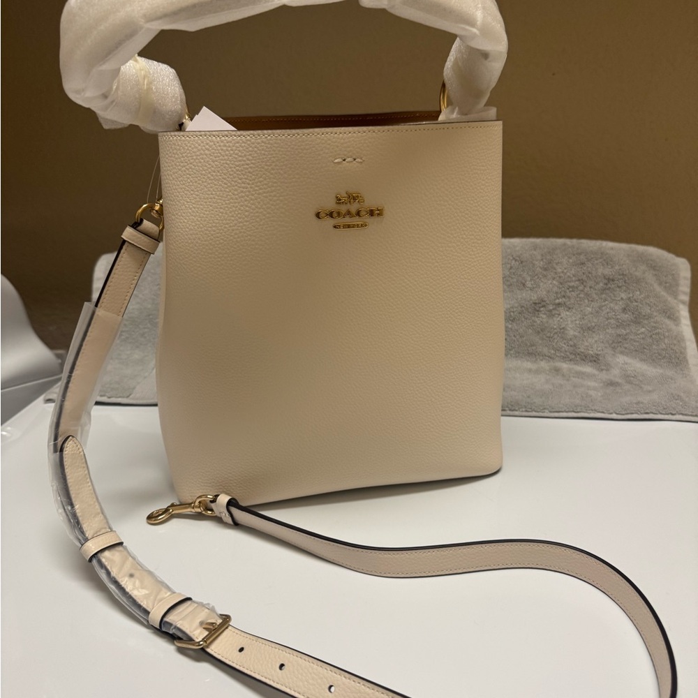 Coach Town Bucket Medium Bag